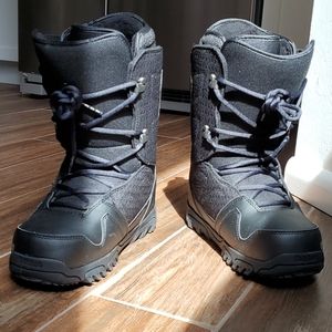 [ thirtytwo ] WINTER2017 W'S EXIT